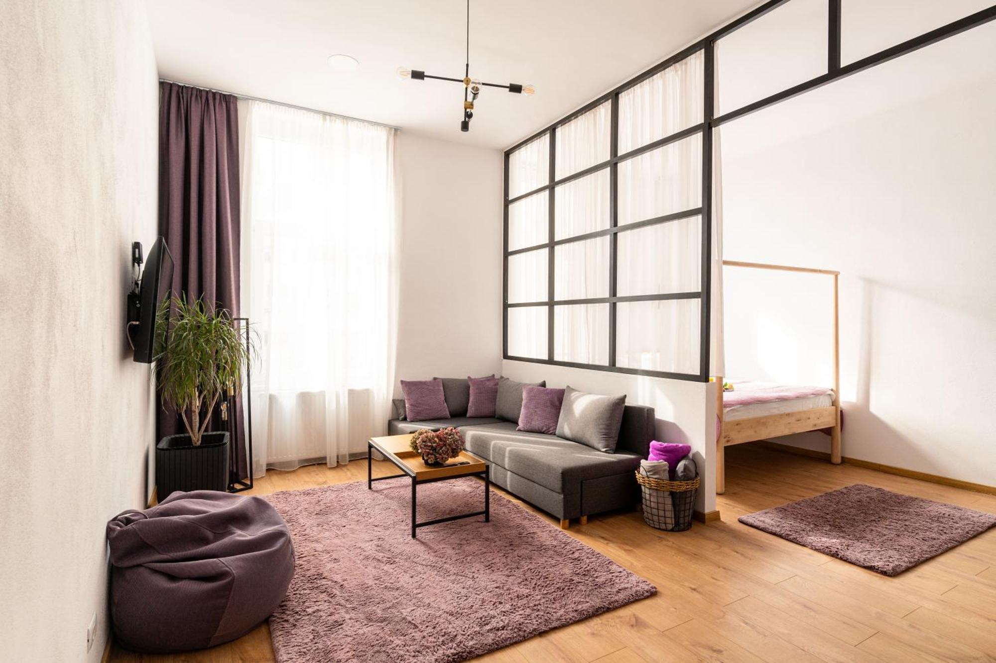 Urban Six Apartments Făgăraş Buitenkant foto
