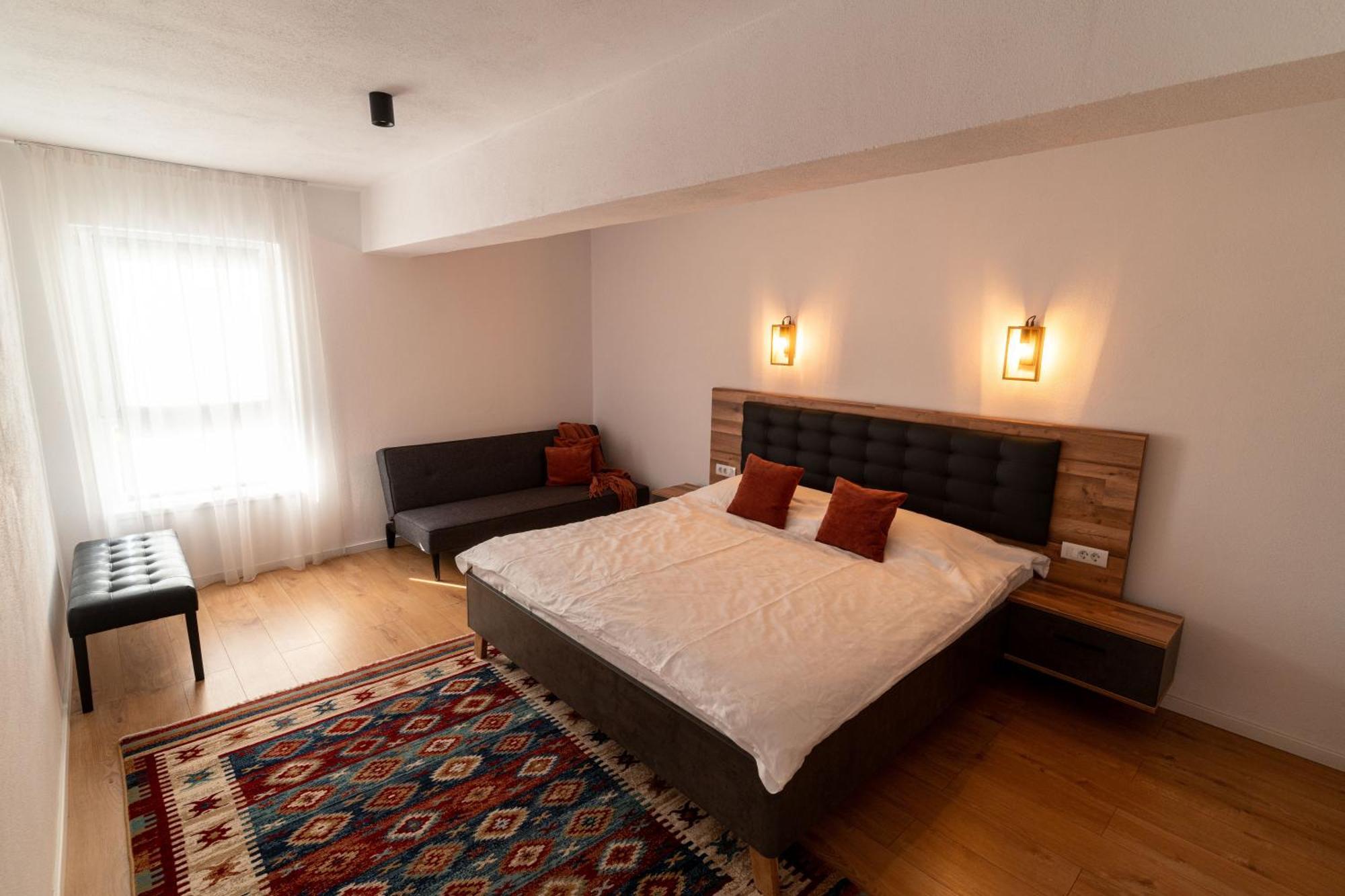 Urban Six Apartments Făgăraş Buitenkant foto